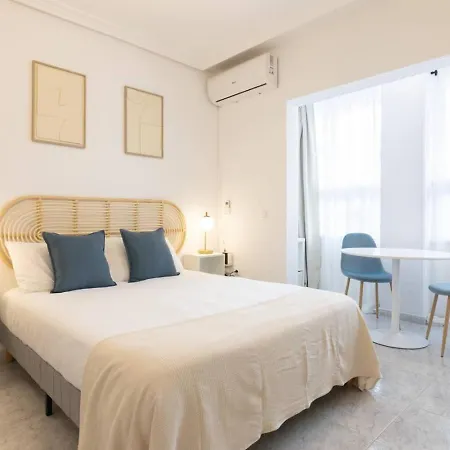 Apartamento Urban Oasis Minimal Design A.c. Perfect Location Torrevieja