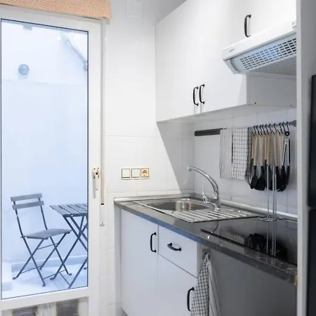 Апартаменты Urban Oasis Minimal Design A.c. Perfect Location *